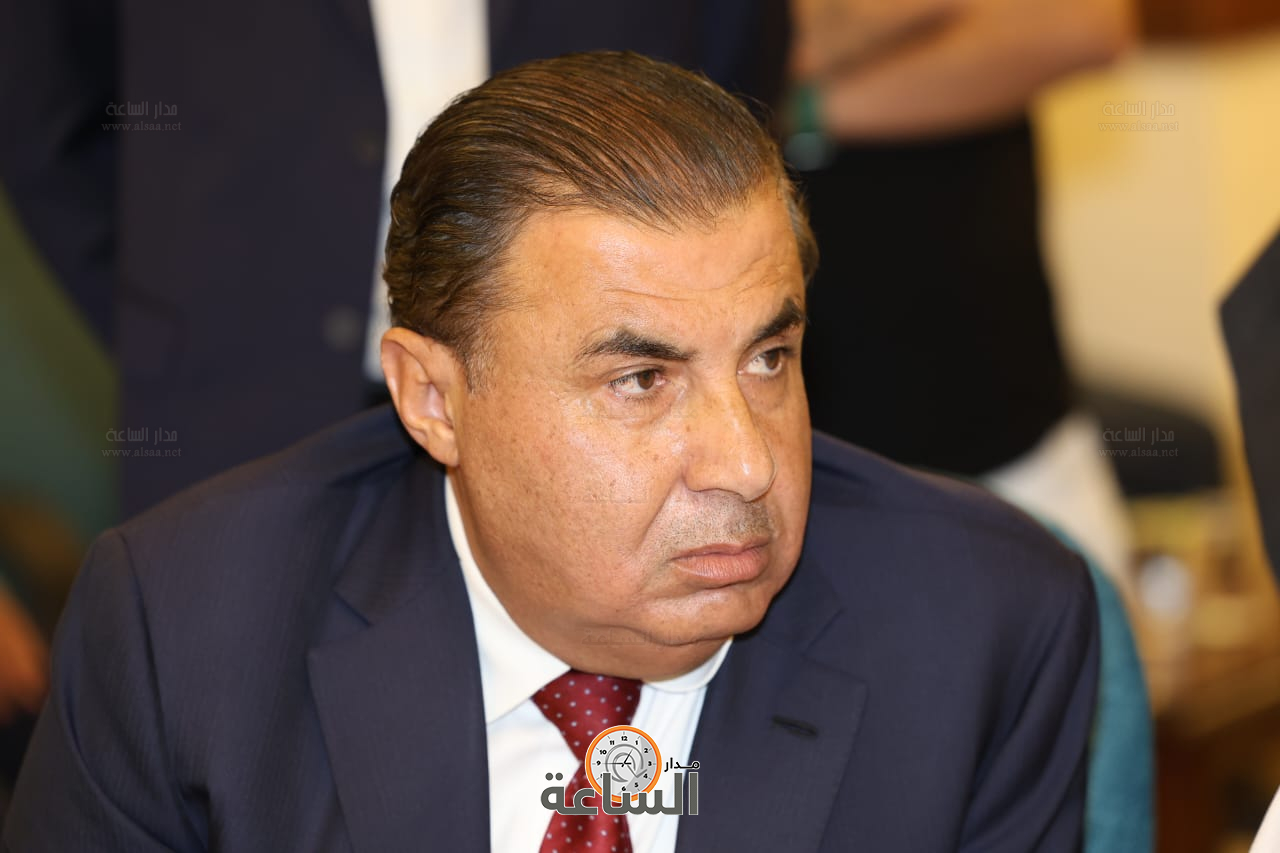 Madar Al-Saa Images 0.16385680151144832