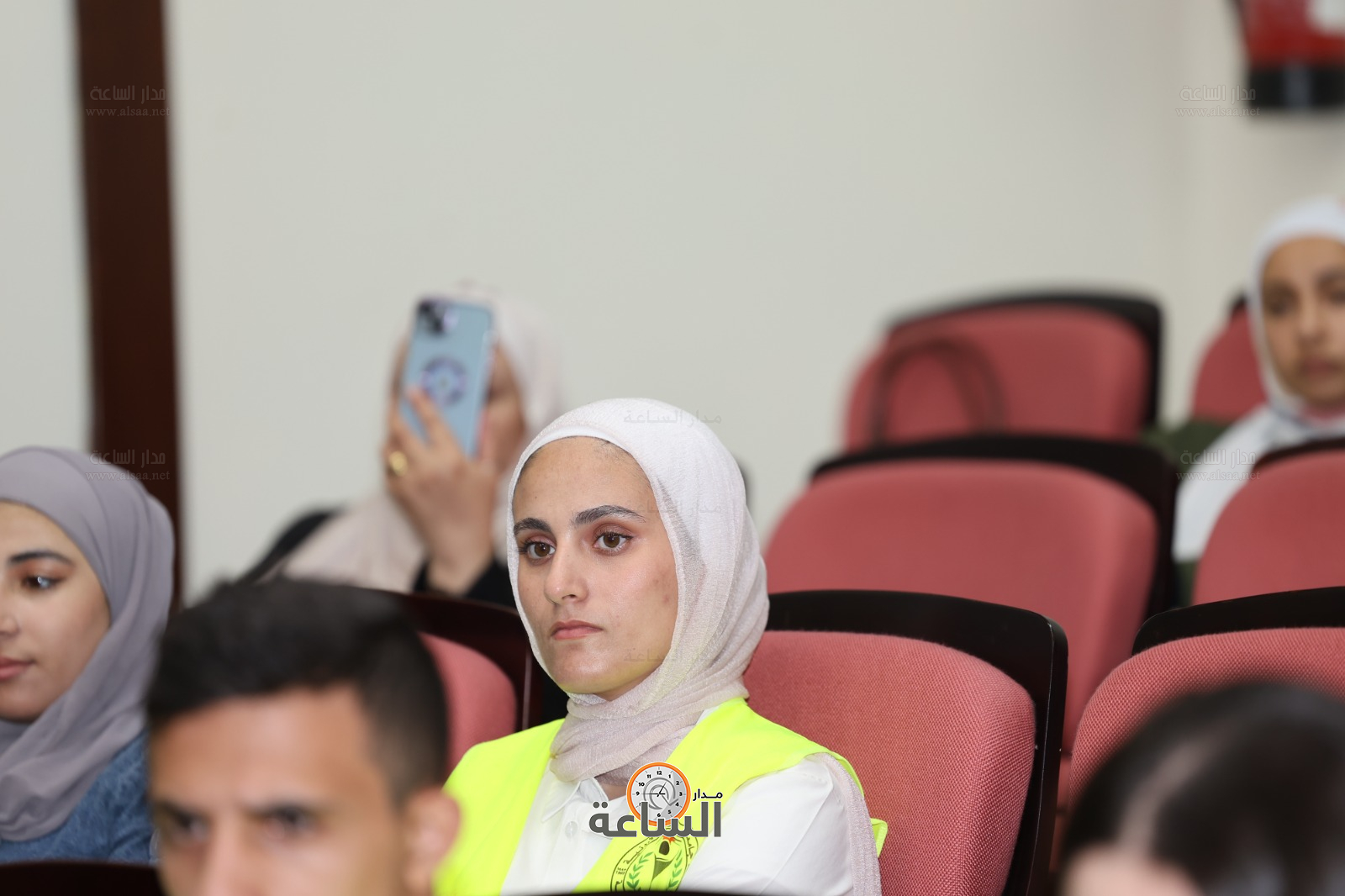 Madar Al-Saa Images 0.7989127666262479