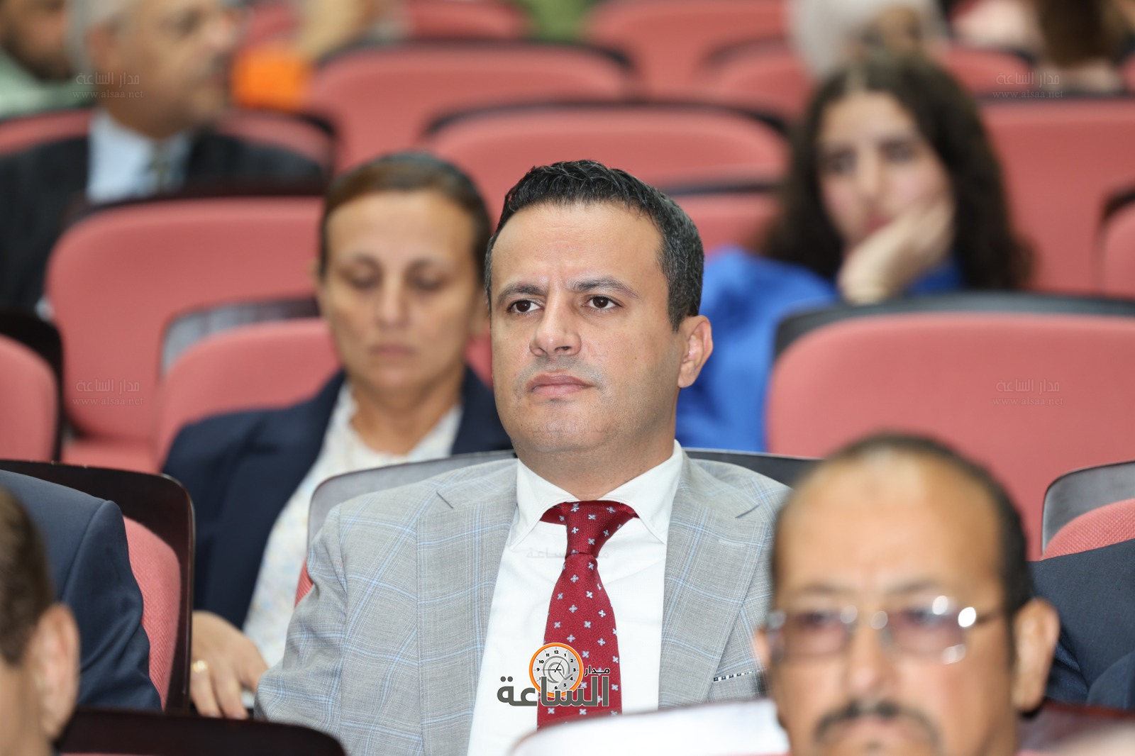 Madar Al-Saa Images 0.42066734802338024