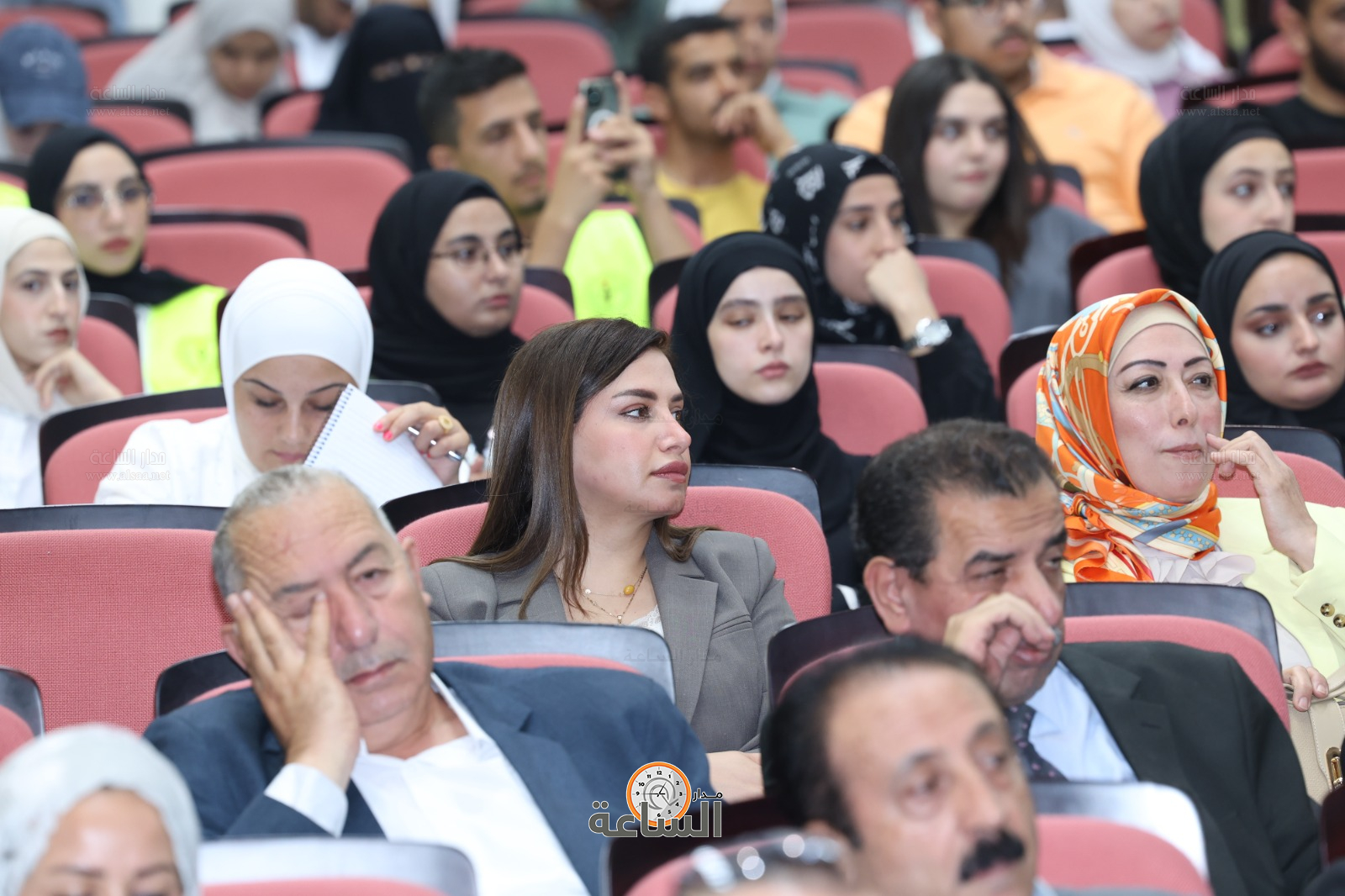 Madar Al-Saa Images 0.7484886844616805