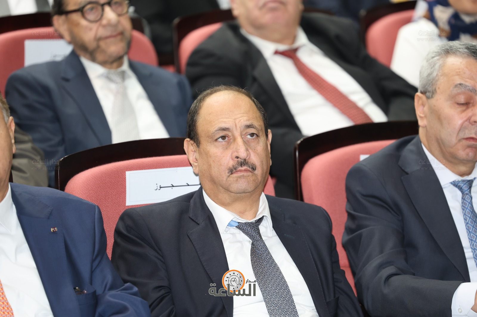 Madar Al-Saa Images 0.41169738760453944