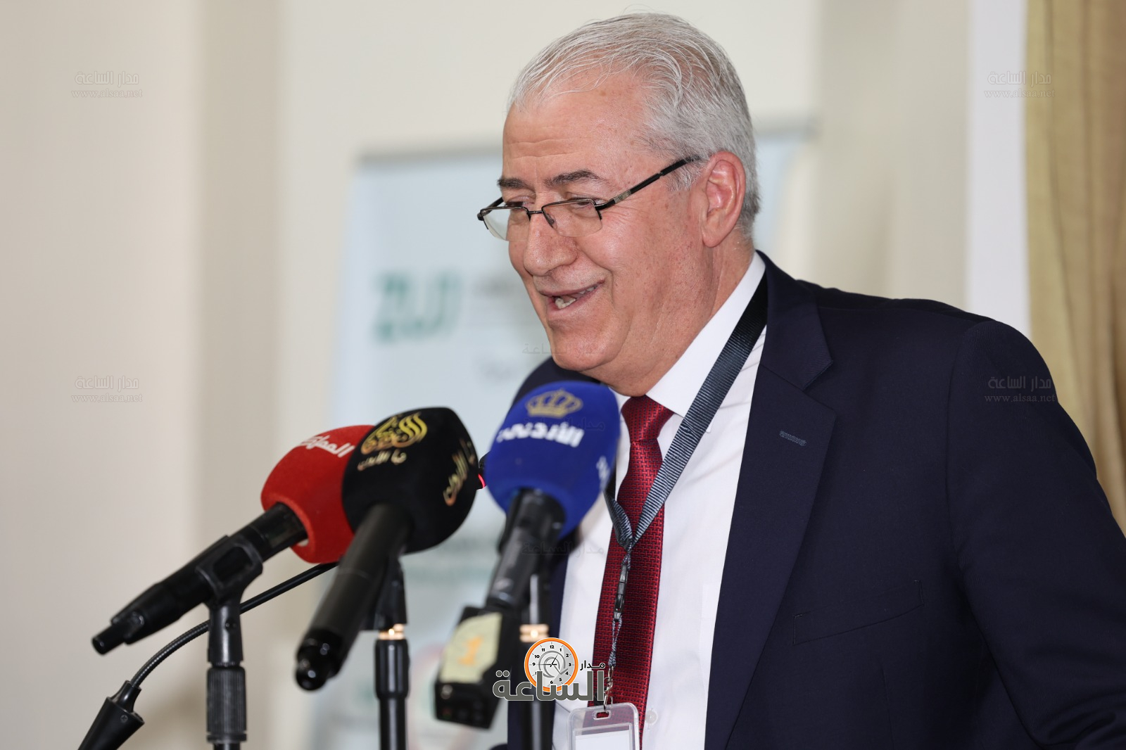 Madar Al-Saa Images 0.019569257610608015