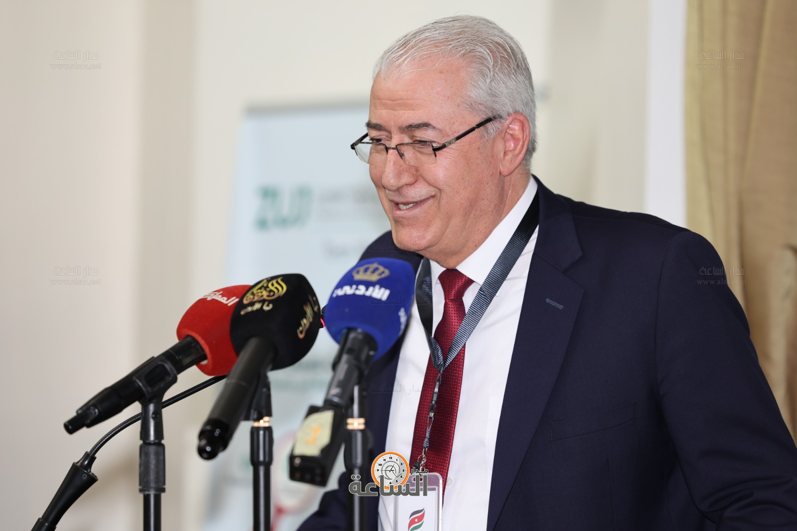 Madar Al-Saa Images 0.9492634360325999