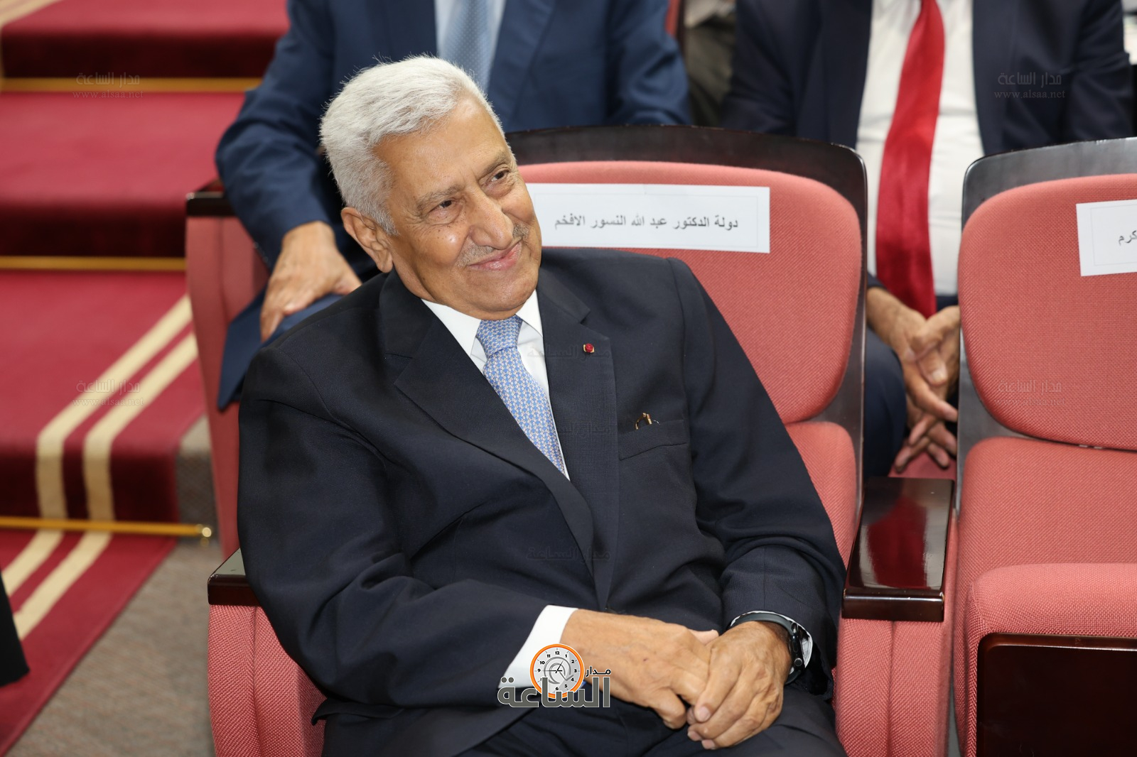 Madar Al-Saa Images 0.46882361290200236