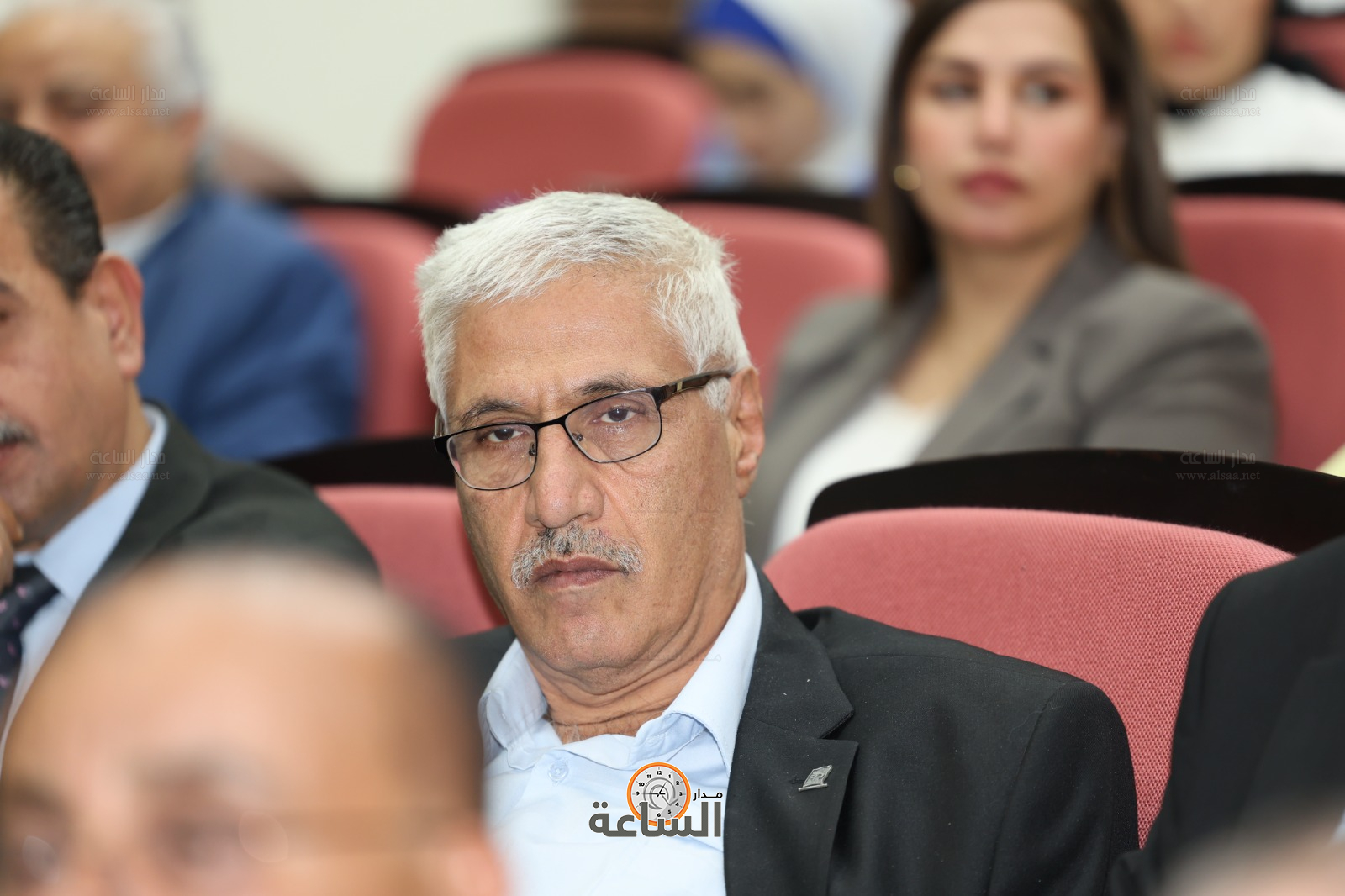 Madar Al-Saa Images 0.9839919119348537