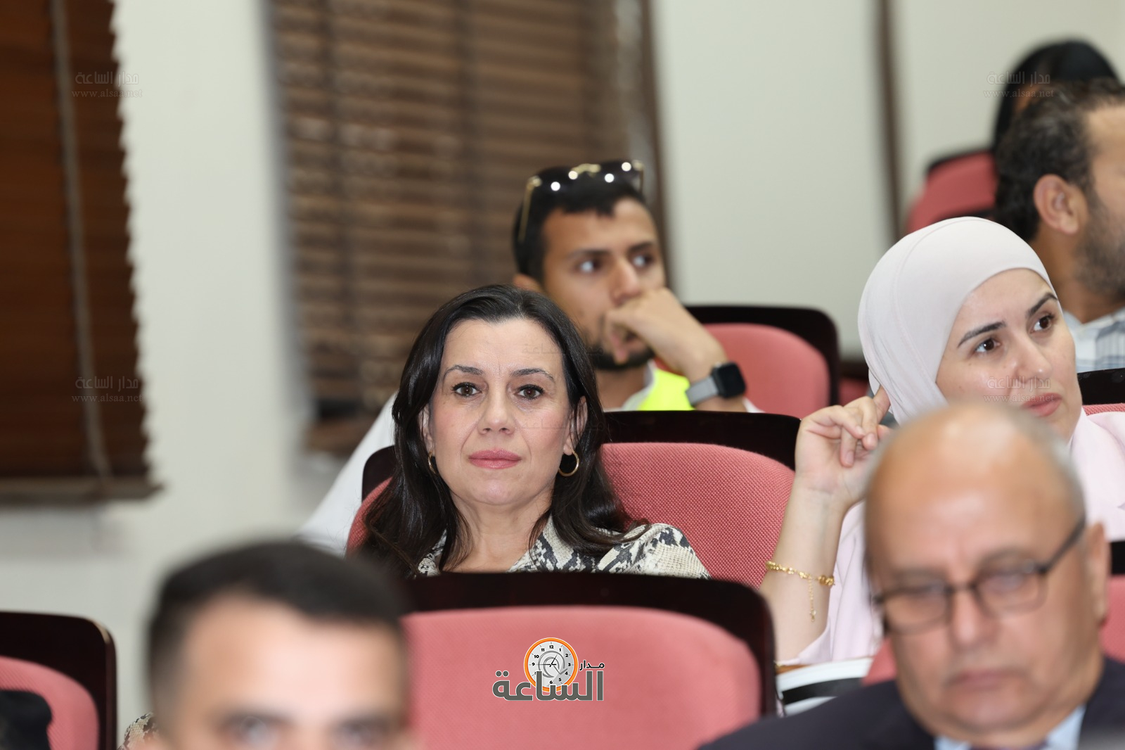 Madar Al-Saa Images 0.9698662380566189