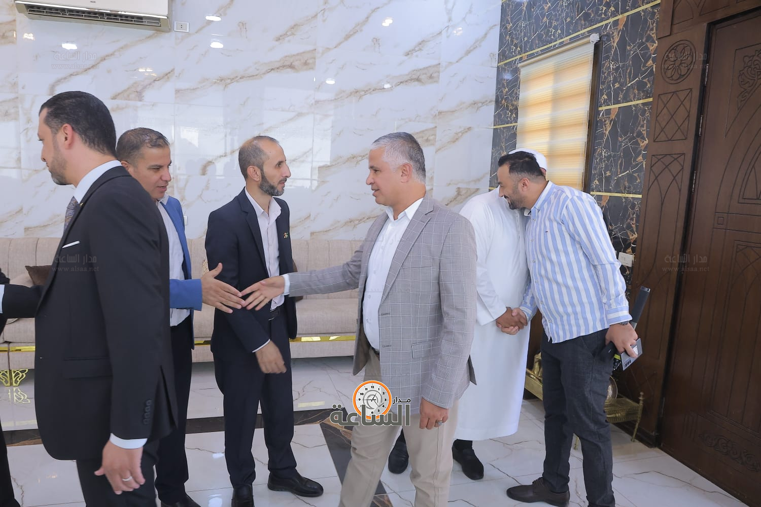 Madar Al-Saa Images 0.3426509031897046