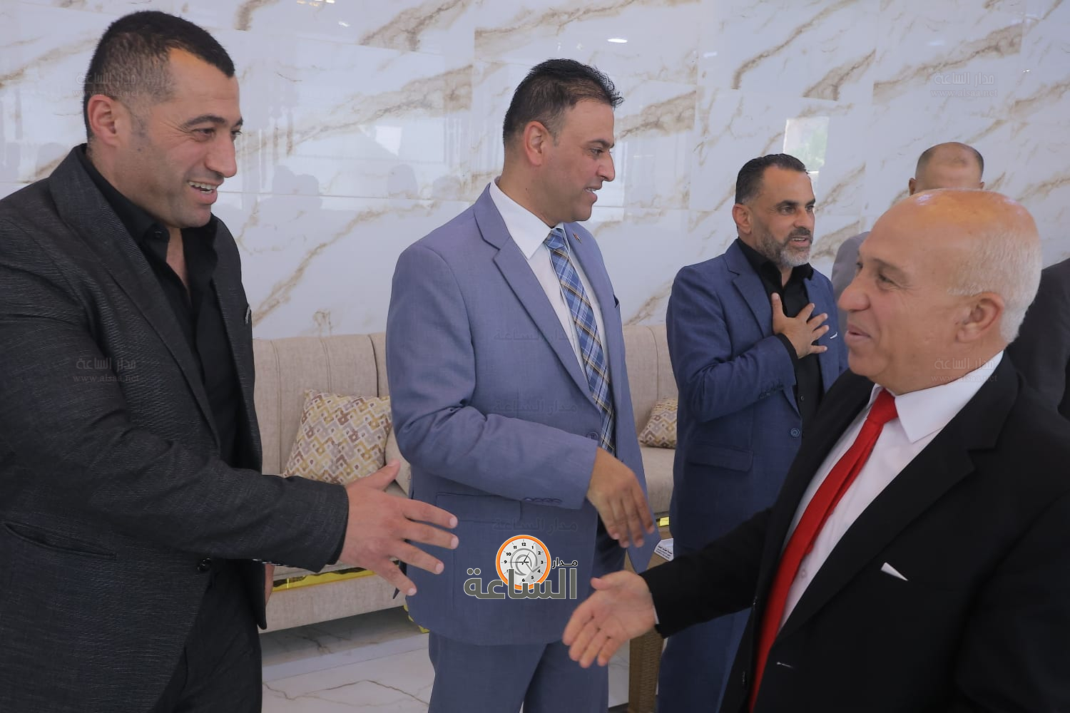 Madar Al-Saa Images 0.5916418982371017