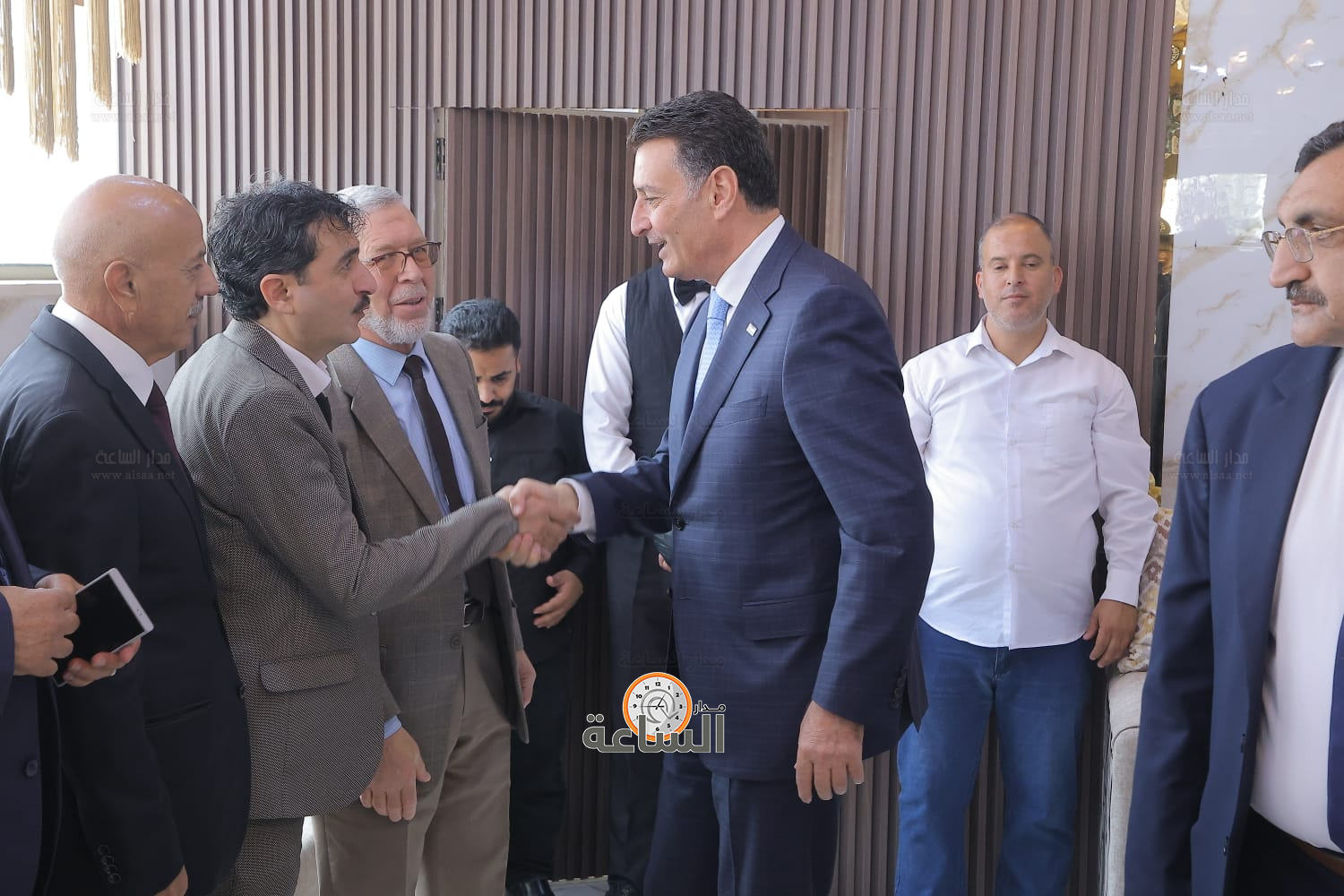 Madar Al-Saa Images 0.6988828694935625