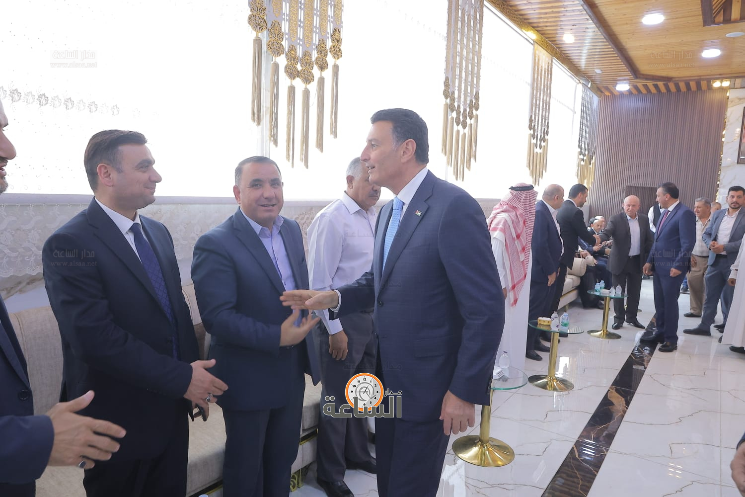 Madar Al-Saa Images 0.7664328545574112