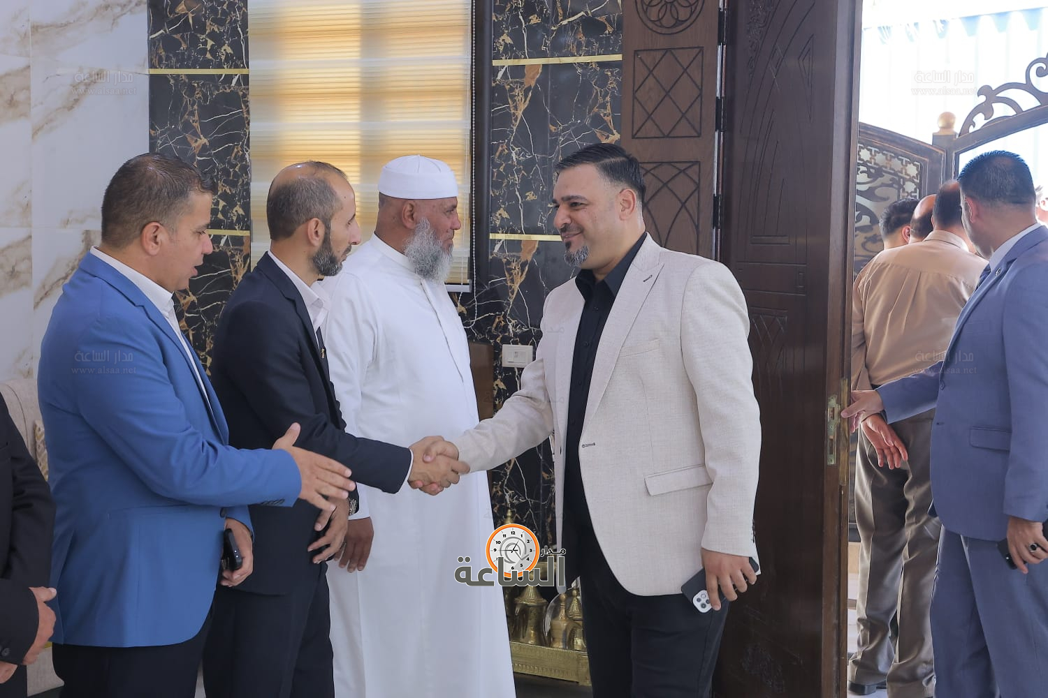 Madar Al-Saa Images 0.19824058257145005