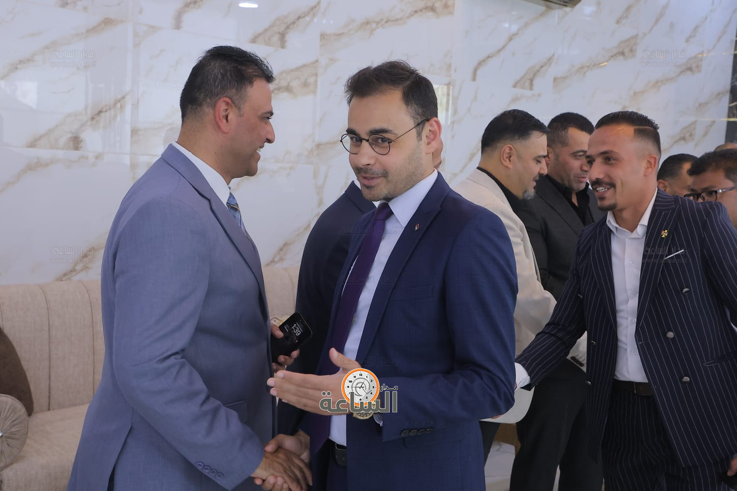 Madar Al-Saa Images 0.9109498246468387