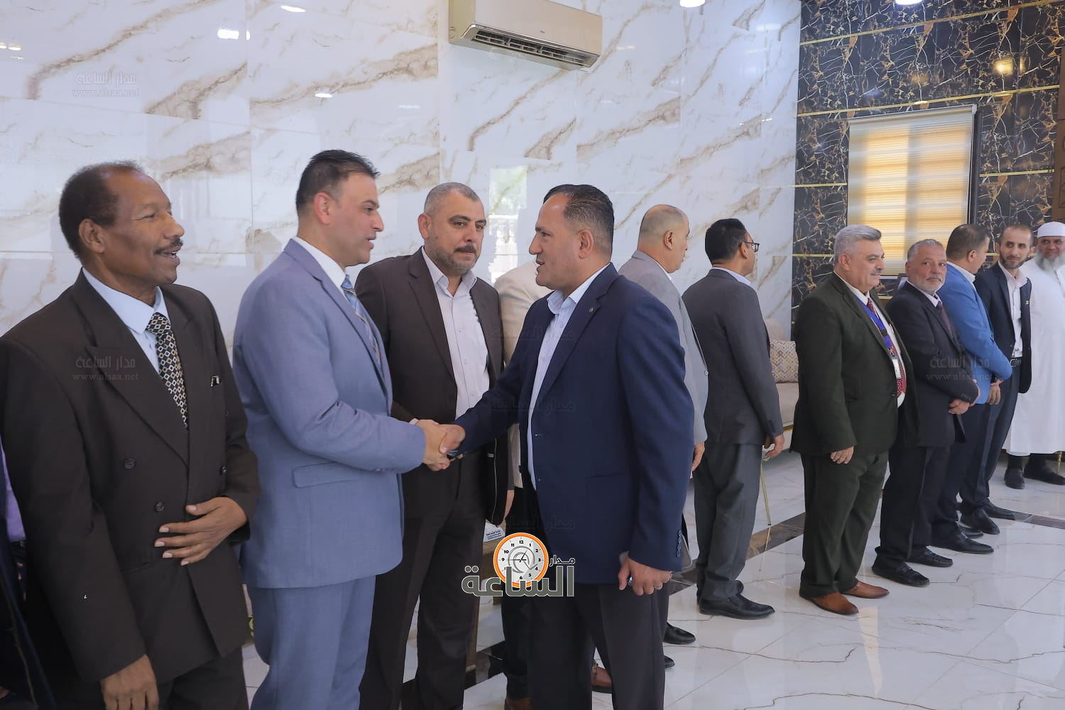 Madar Al-Saa Images 0.058023079250329124