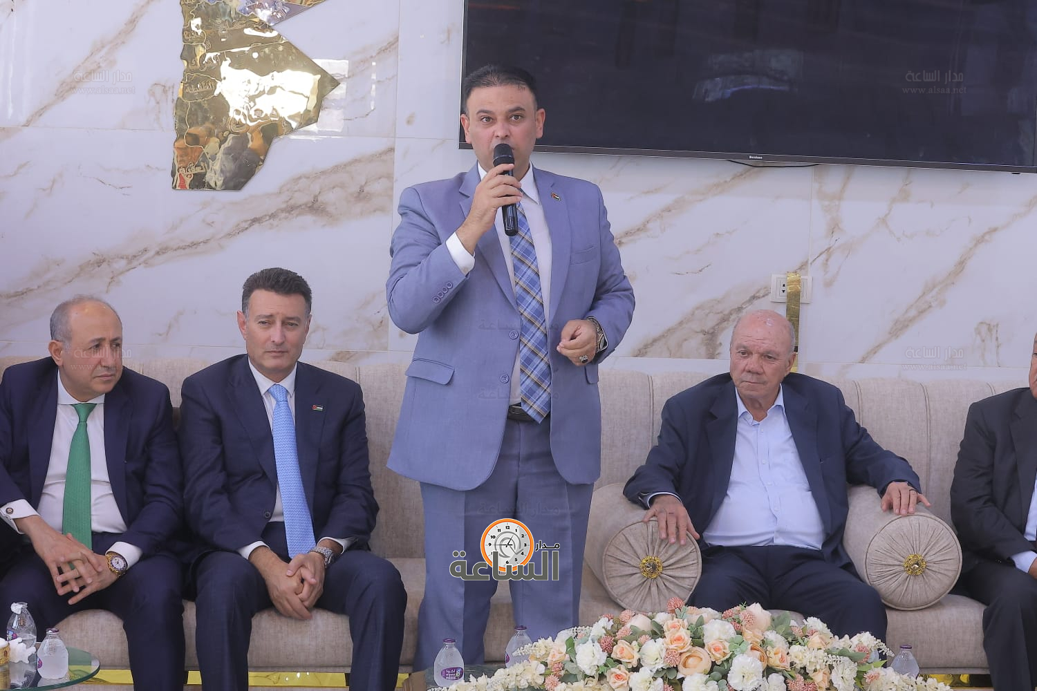 Madar Al-Saa Images 0.9404138559253913