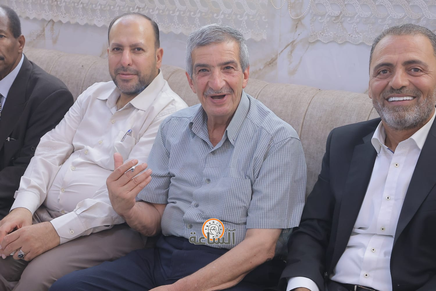 Madar Al-Saa Images 0.27849659933516147