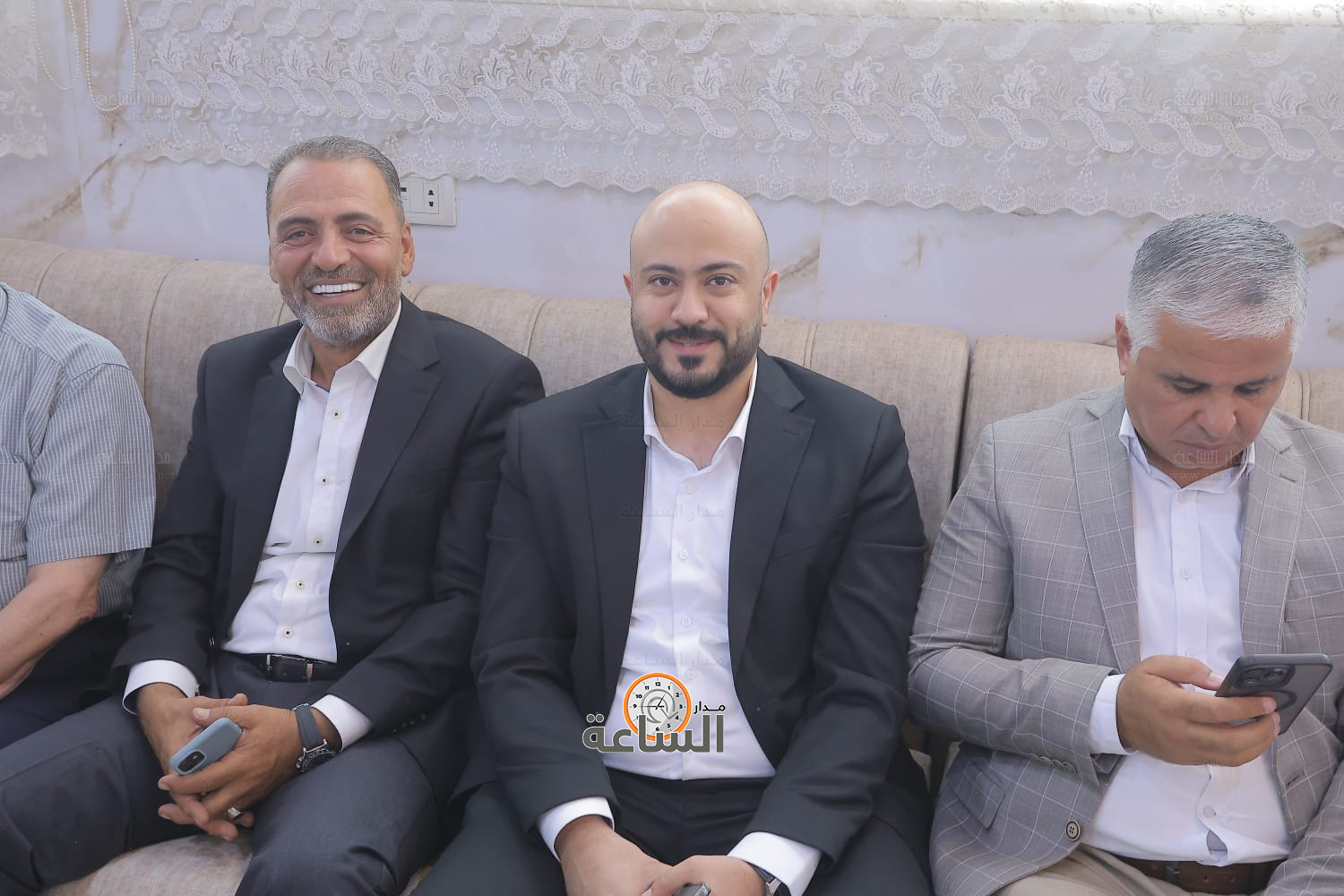 Madar Al-Saa Images 0.4302495346531947