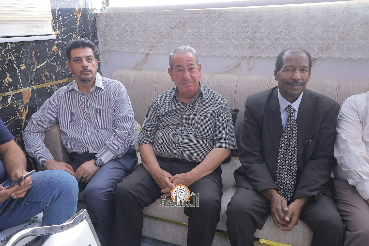 Madar Al-Saa Images 0.7146930614749126