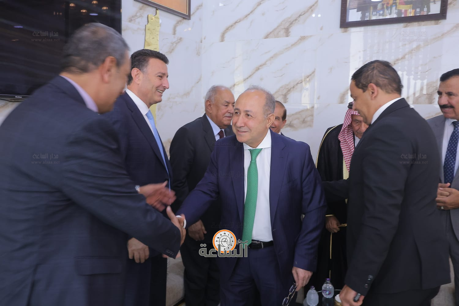 Madar Al-Saa Images 0.9442497318516443