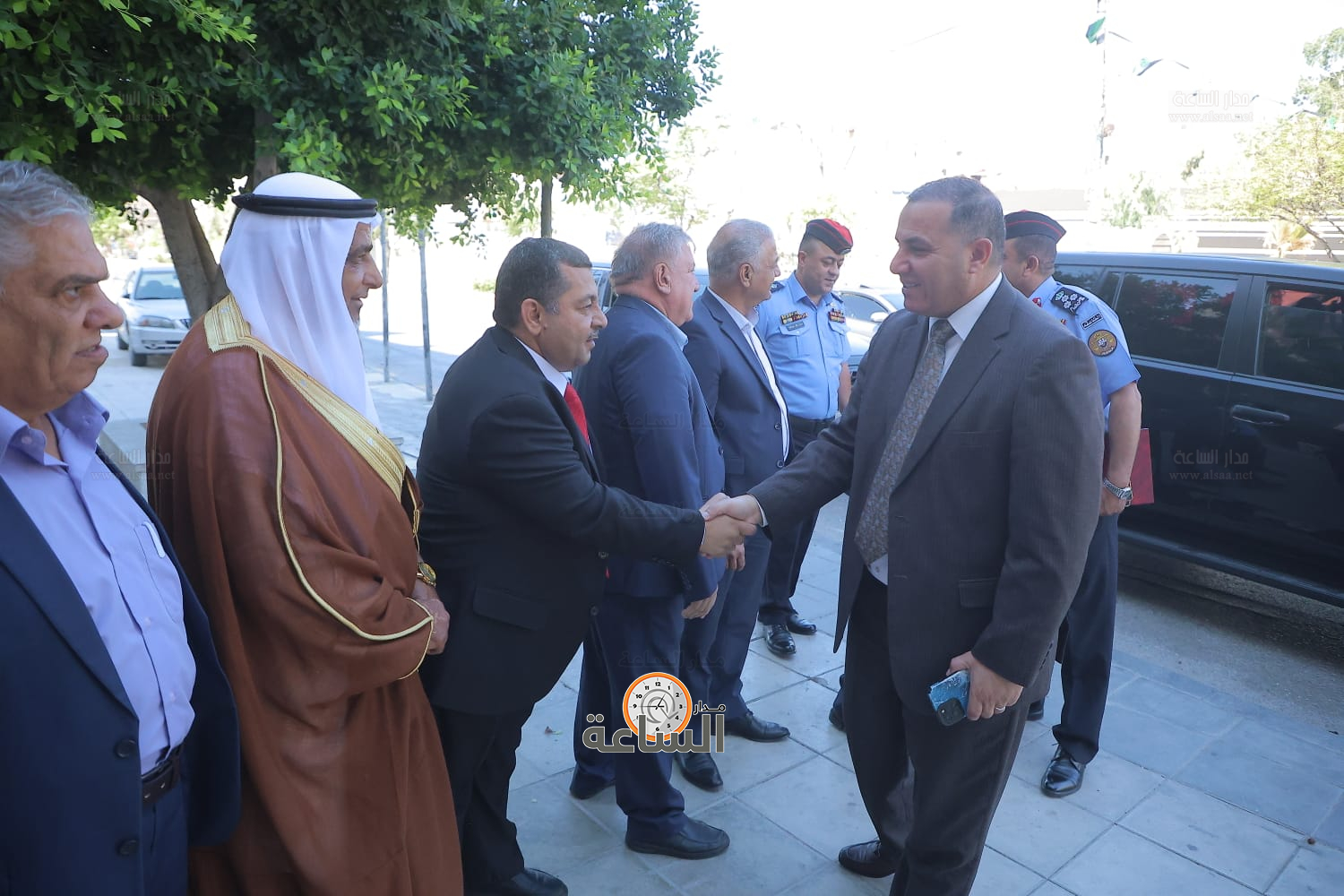 Madar Al-Saa Images 0.4138032576145312