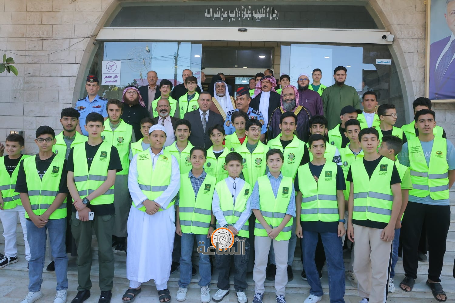 Madar Al-Saa Images 0.4775396975199506