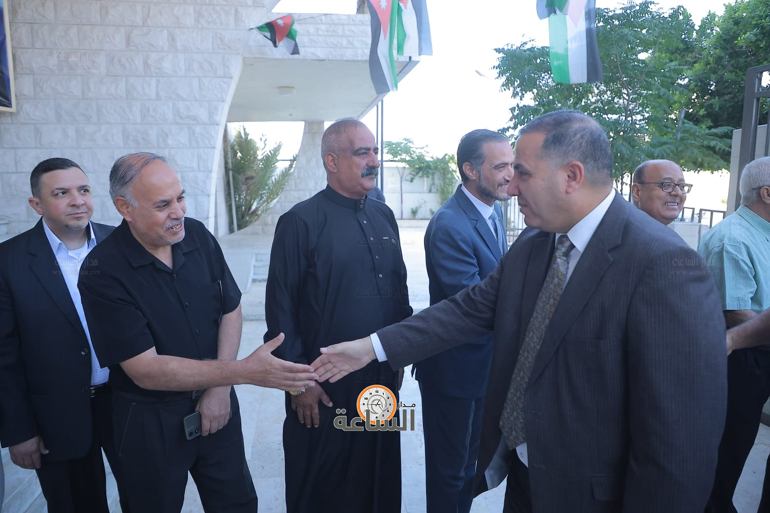 Madar Al-Saa Images 0.5477451236402865