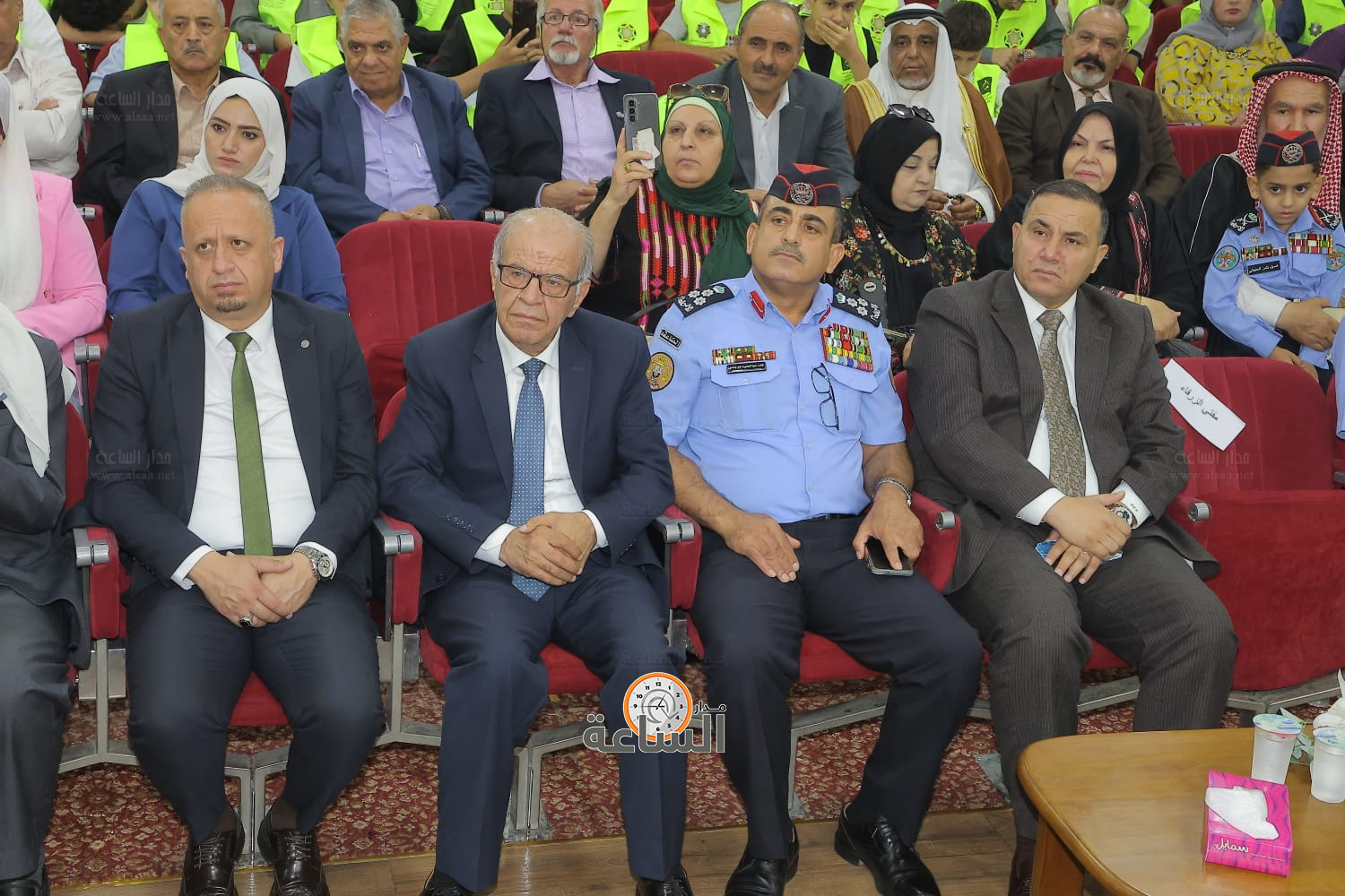 Madar Al-Saa Images 0.44313736769331924