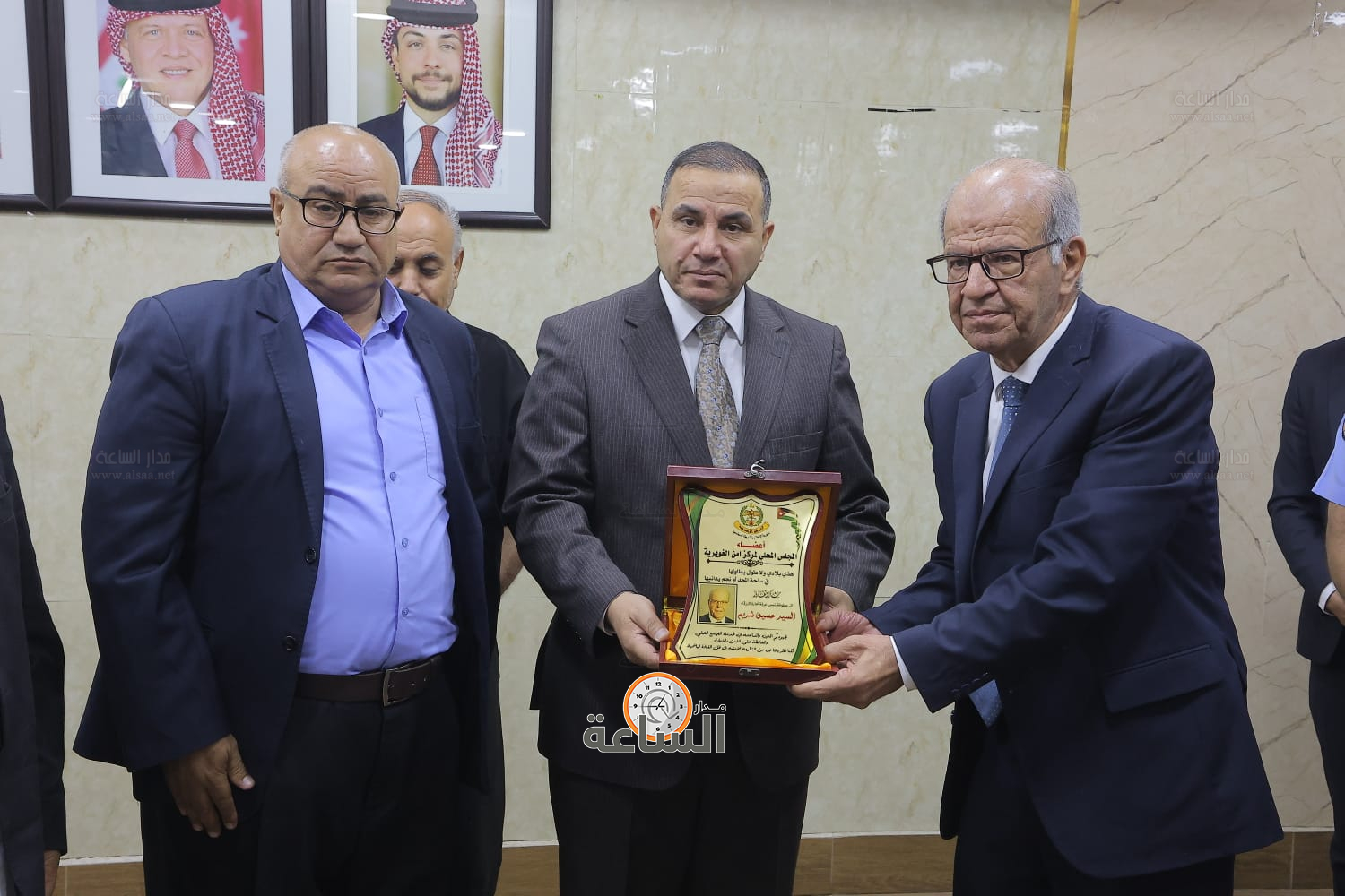 Madar Al-Saa Images 0.4713494449054214