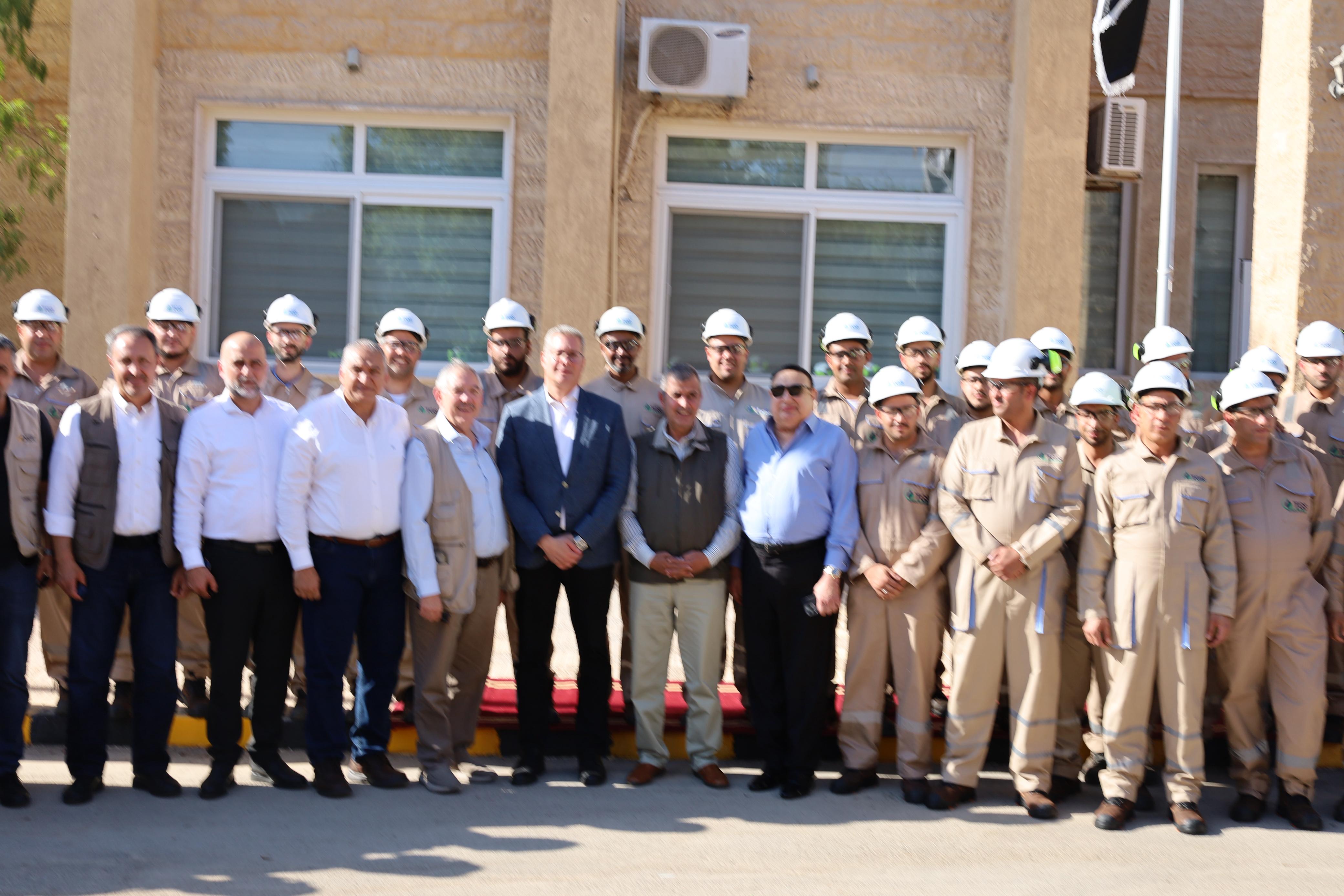 Madar Al-Saa Images 0.7772619621291473