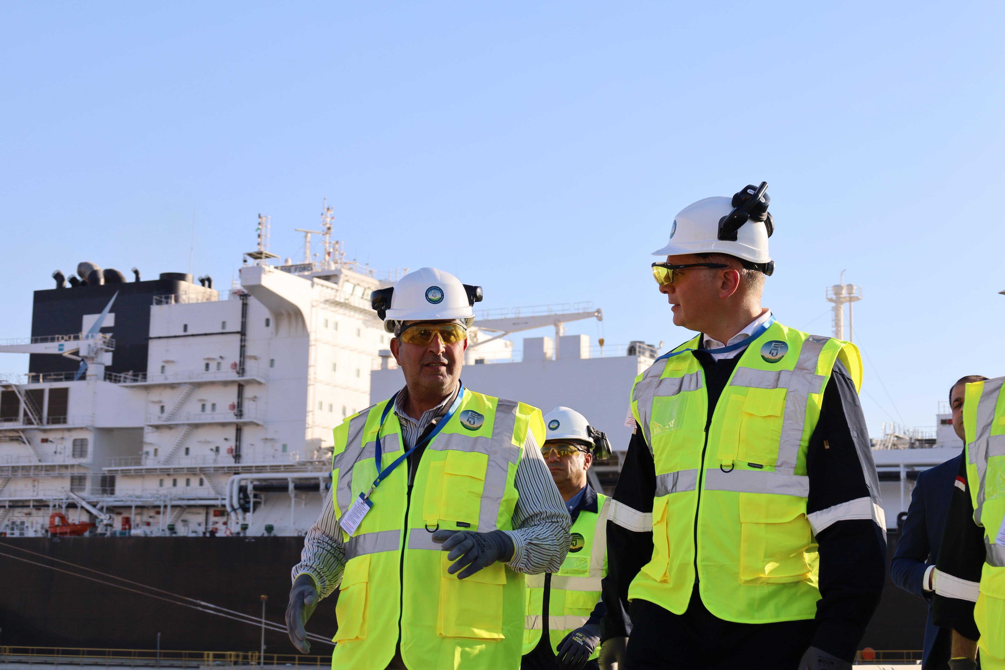 Madar Al-Saa Images 0.8630127297898935