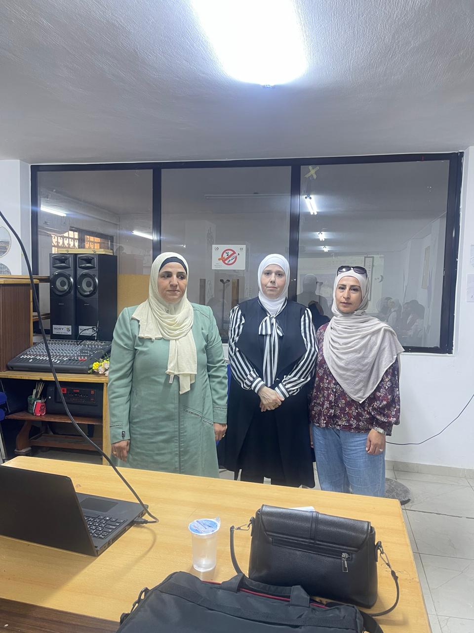 Madar Al-Saa Images 0.660968389299888