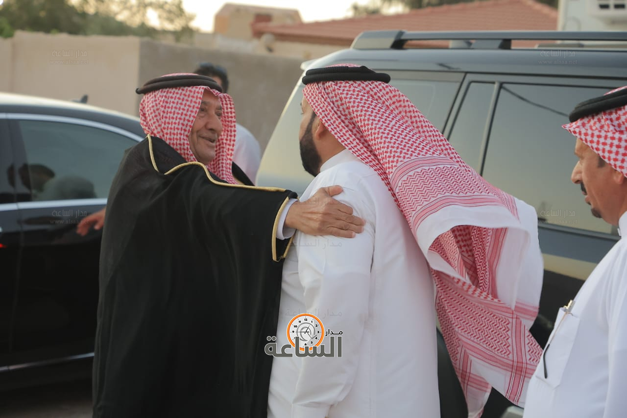 Madar Al-Saa Images 0.21900130178297472