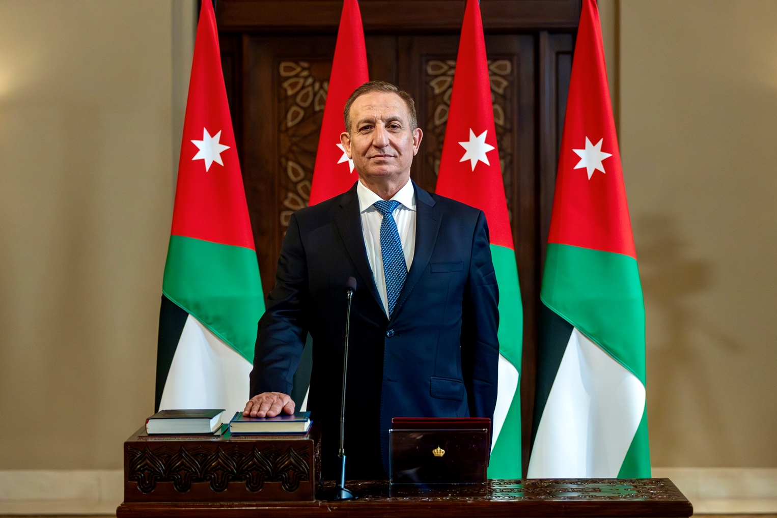 Madar Al-Saa Images 0.39207070801794086