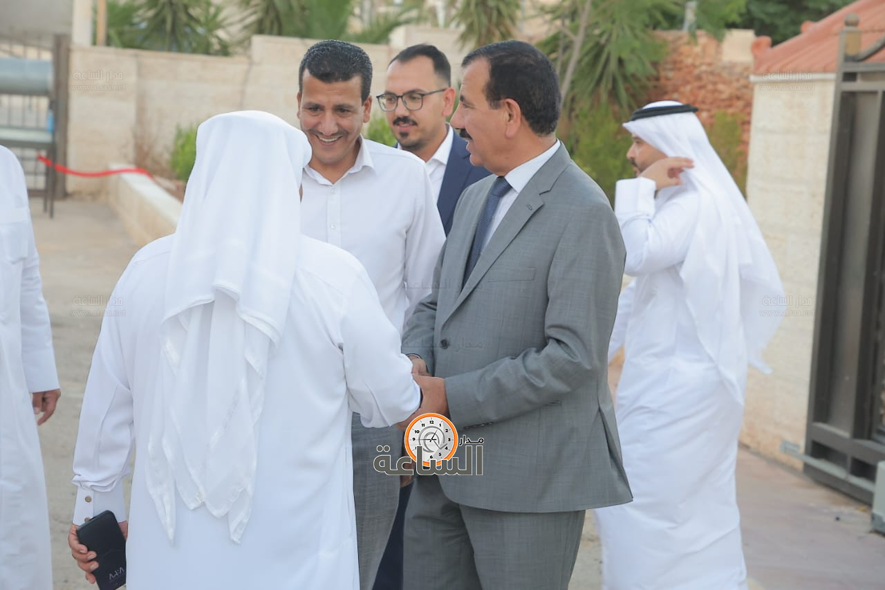 Madar Al-Saa Images 0.6423117527472041