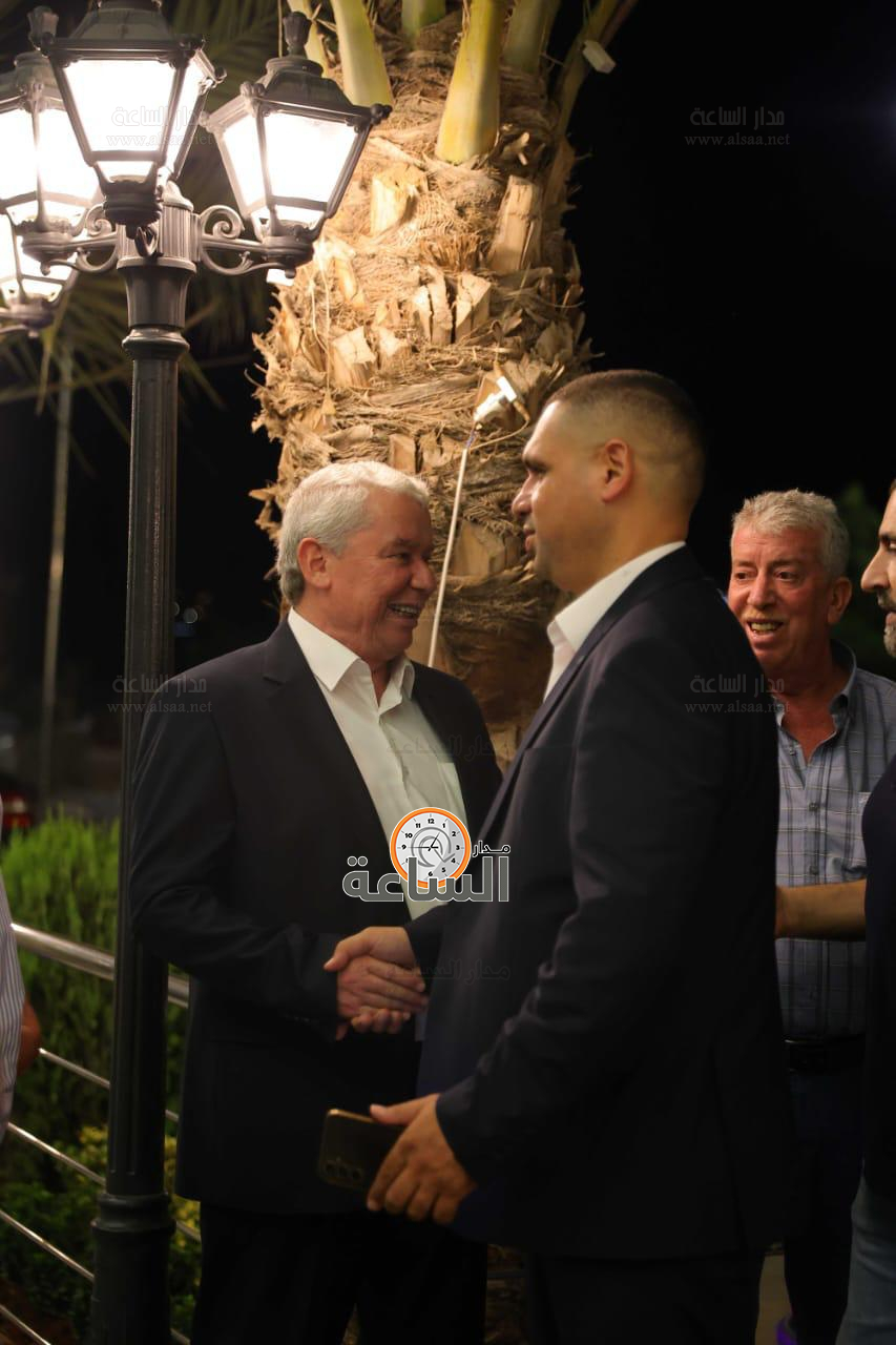 Madar Al-Saa Images 0.778114335018138