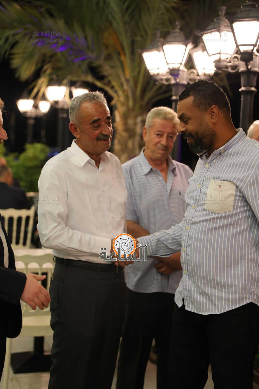 Madar Al-Saa Images 0.8719488874780889