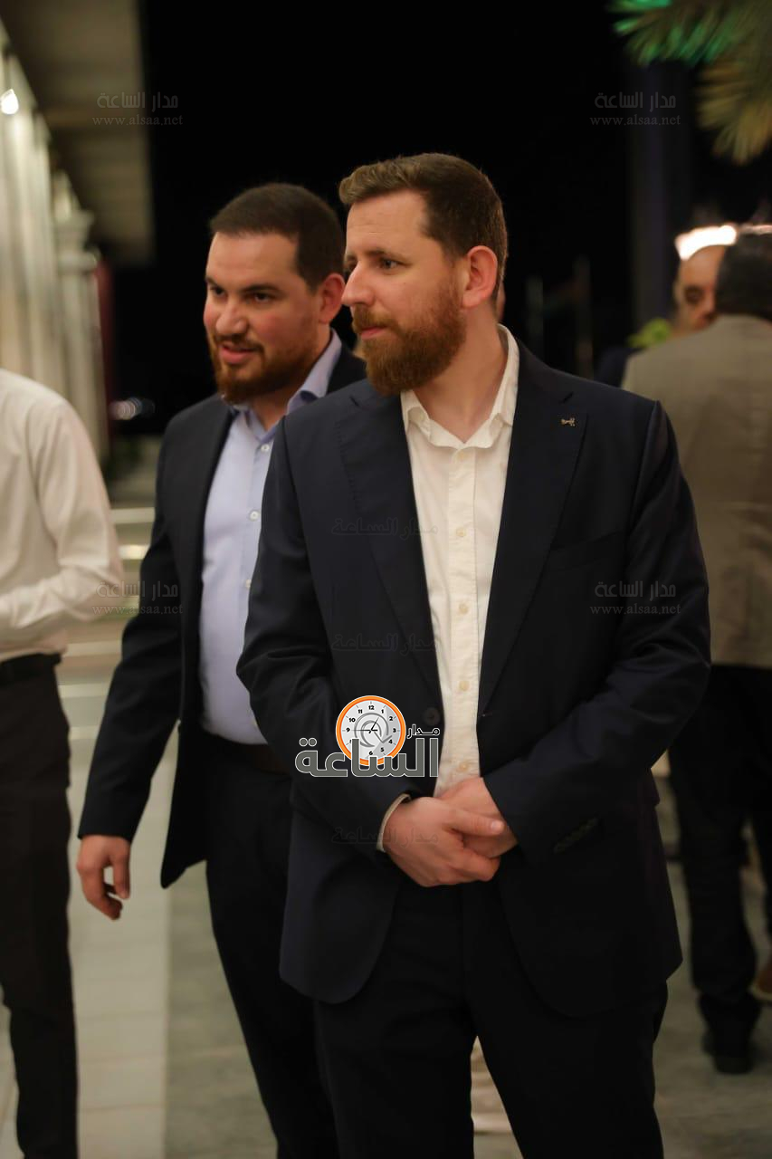 Madar Al-Saa Images 0.8128826480945821