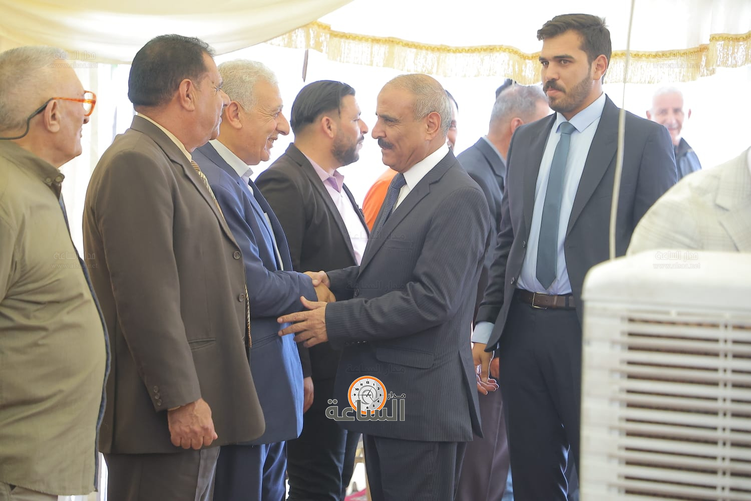 Madar Al-Saa Images 0.0047559669587563524