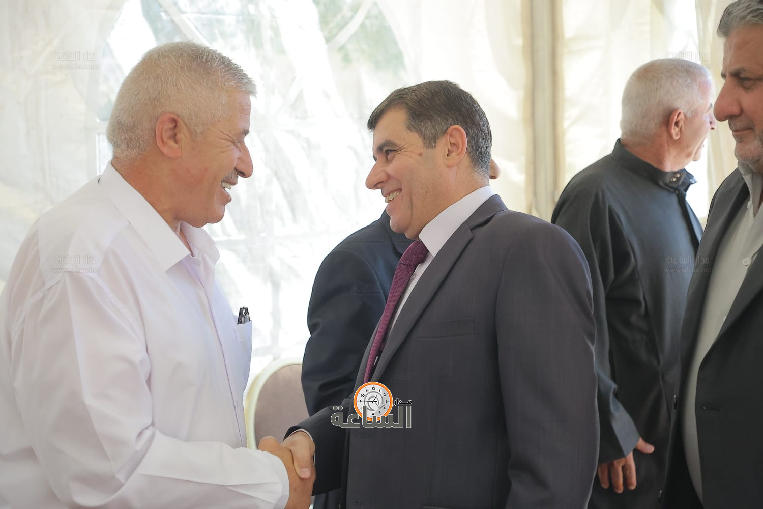 Madar Al-Saa Images 0.3215886059820674