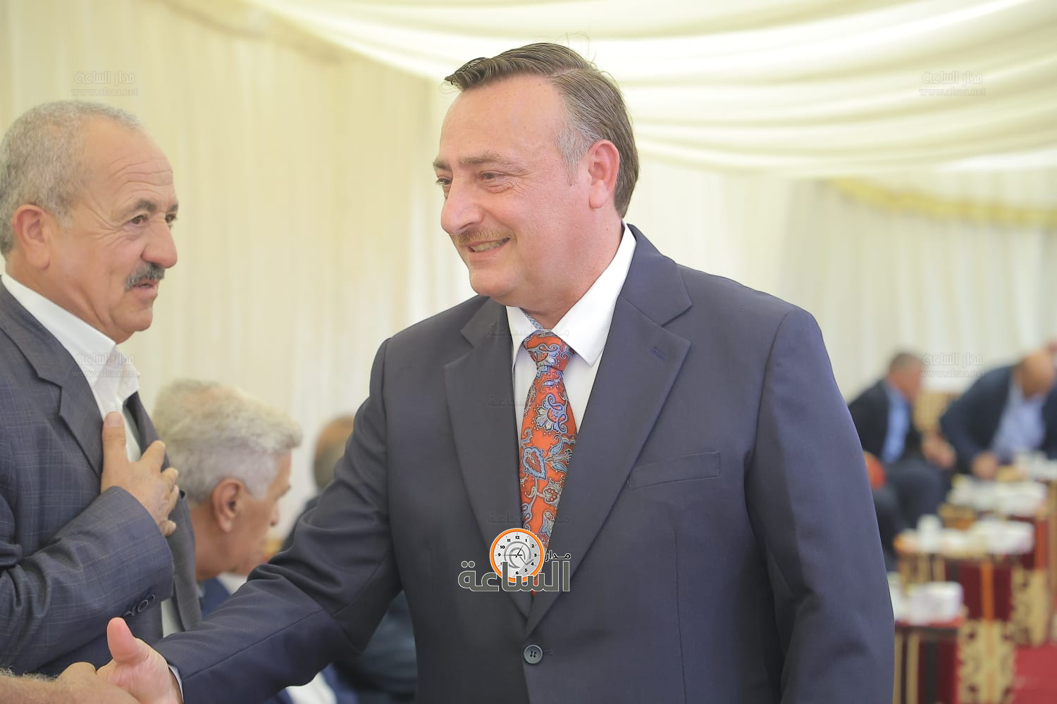 Madar Al-Saa Images 0.42108555538644954