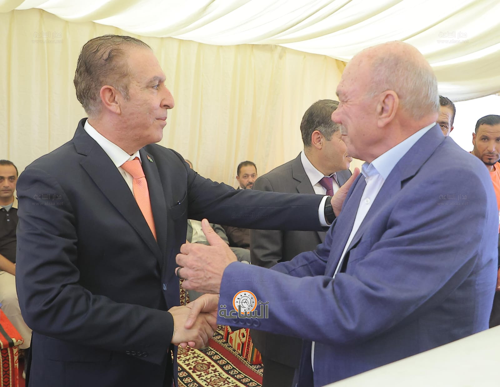 Madar Al-Saa Images 0.4283956076219442