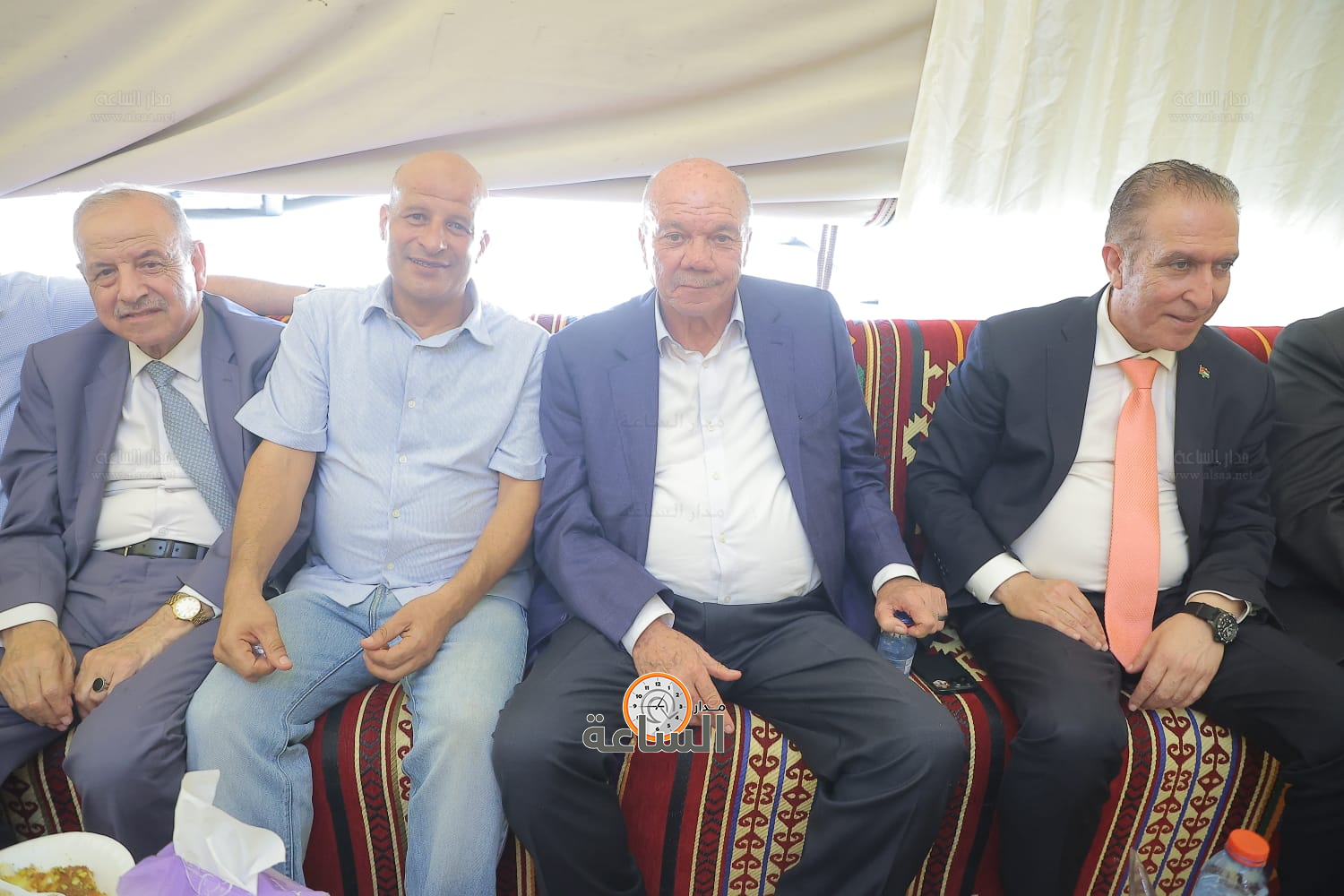 Madar Al-Saa Images 0.5445864316272494