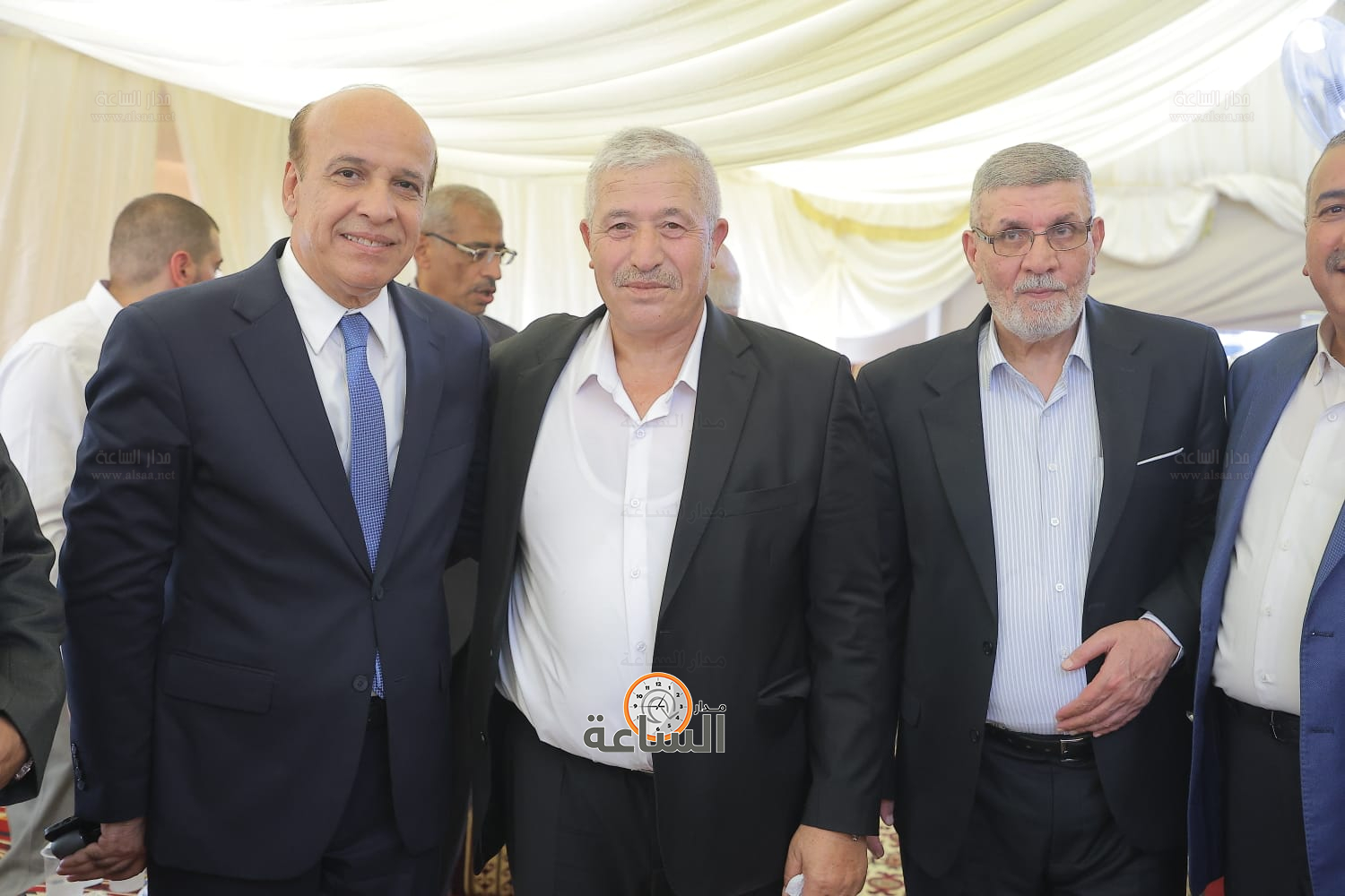 Madar Al-Saa Images 0.01498348415123485