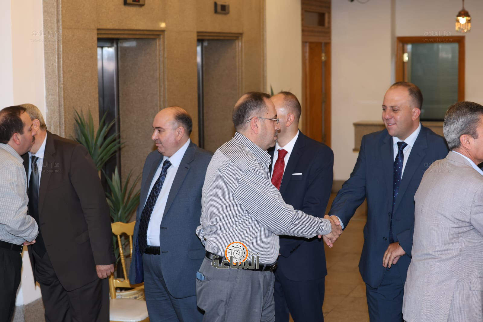 Madar Al-Saa Images 0.2376920874106191