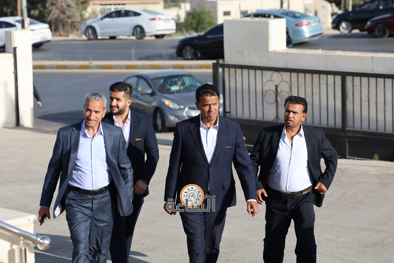 Madar Al-Saa Images 0.380345435521653