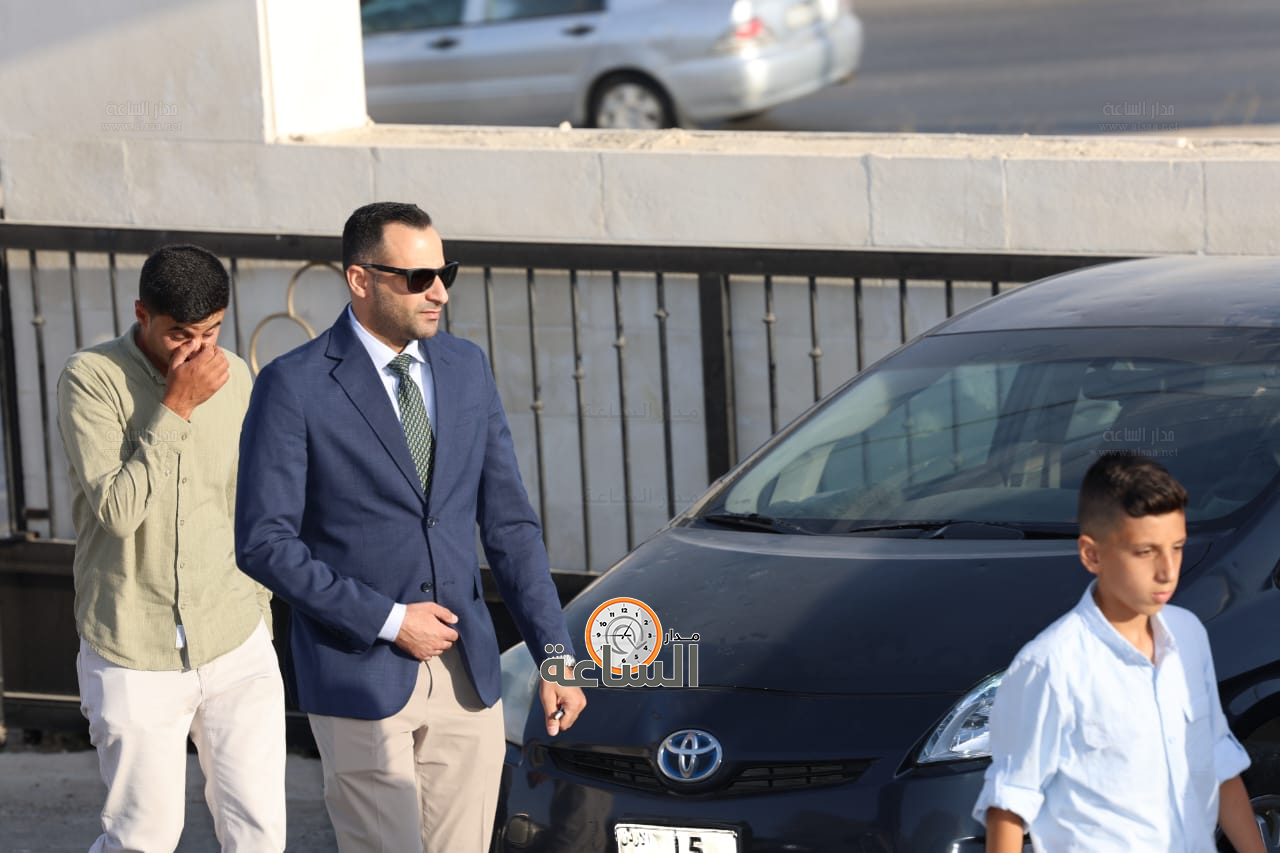 Madar Al-Saa Images 0.6587345502534715