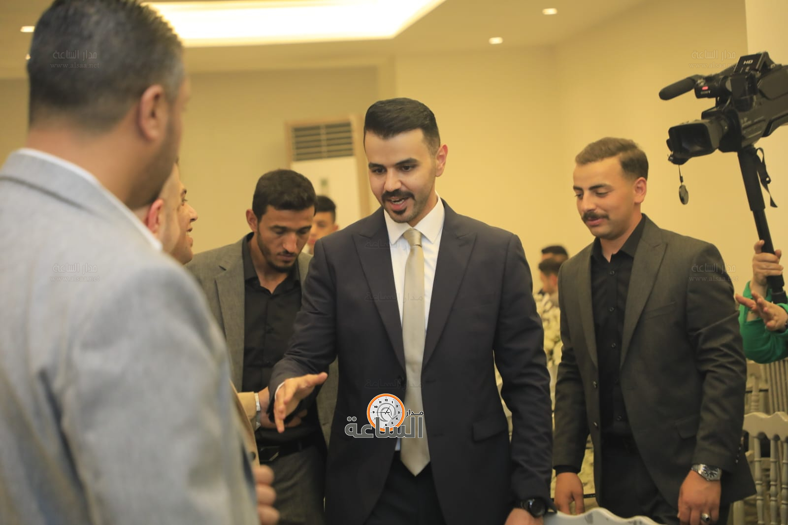 Madar Al-Saa Images 0.6529977074037285