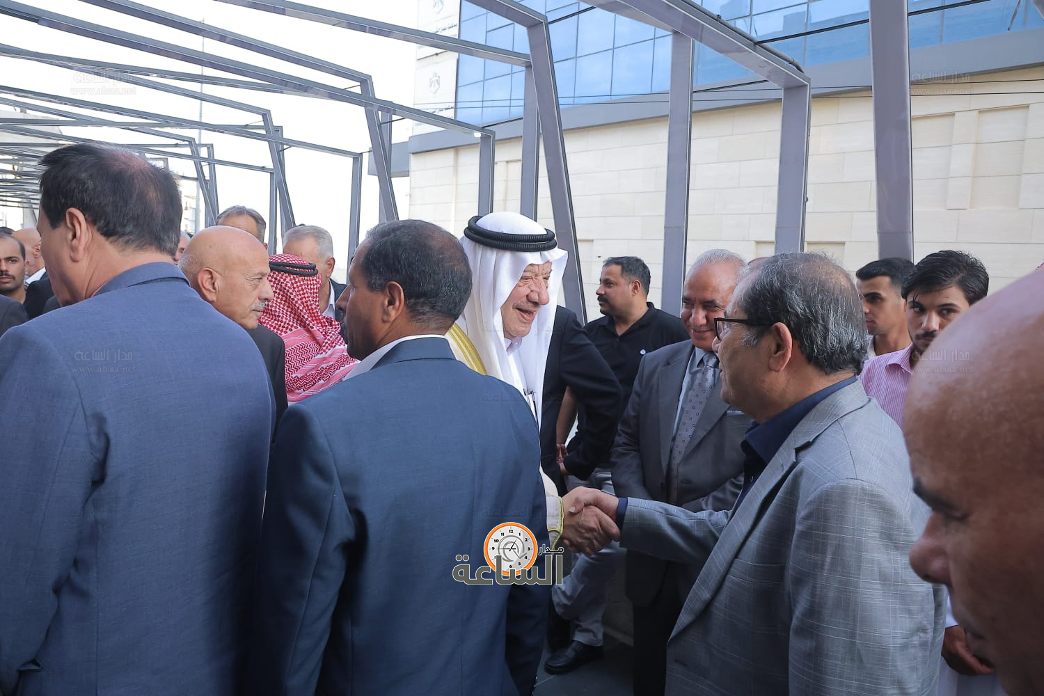 Madar Al-Saa Images 0.40583959580471285