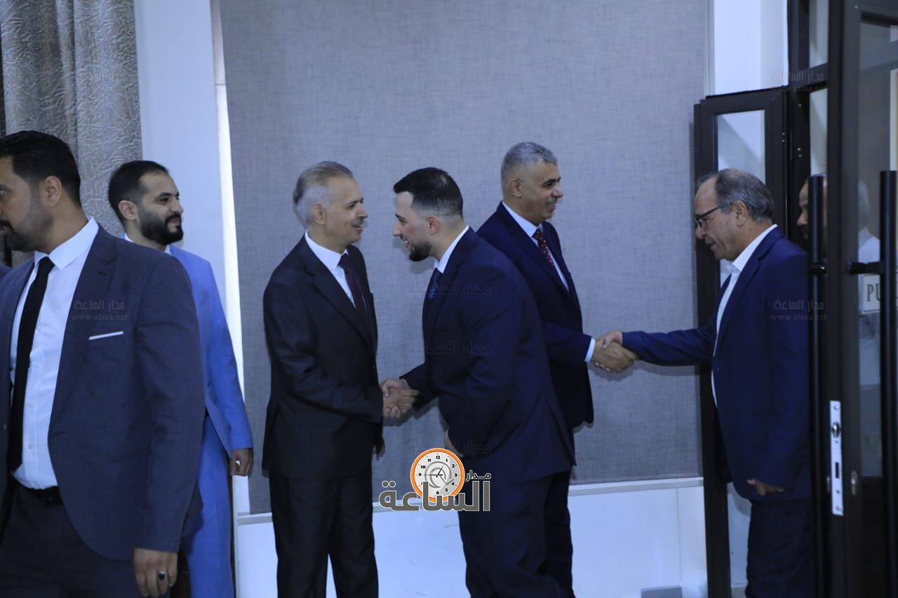 Madar Al-Saa Images 0.11063028761618066