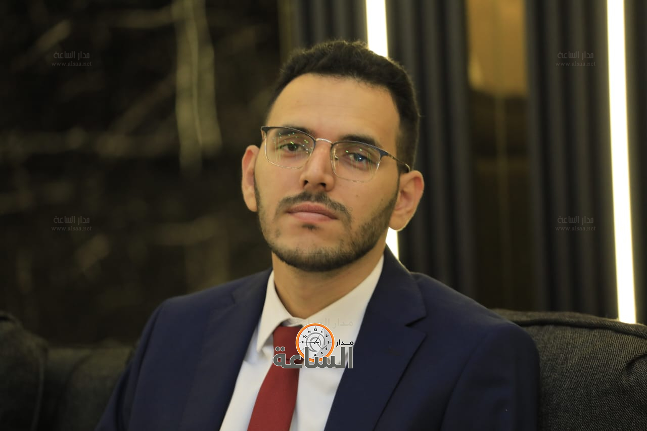 Madar Al-Saa Images 0.9149347418117189