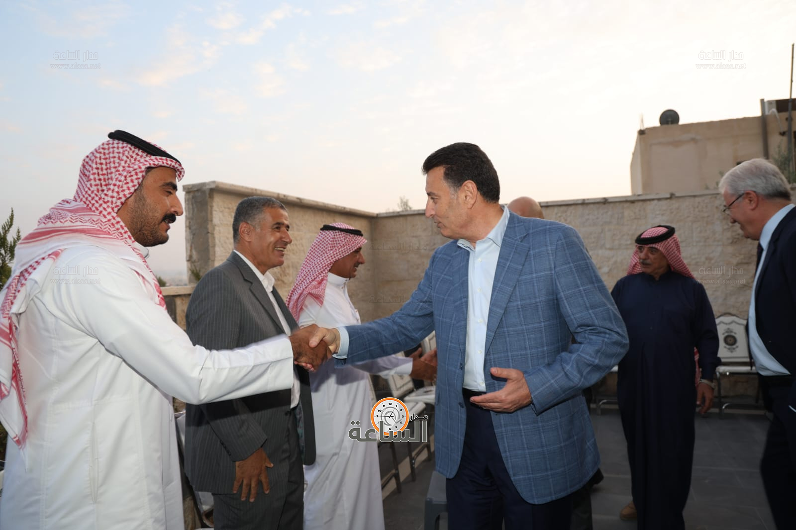 Madar Al-Saa Images 0.9906367629694188